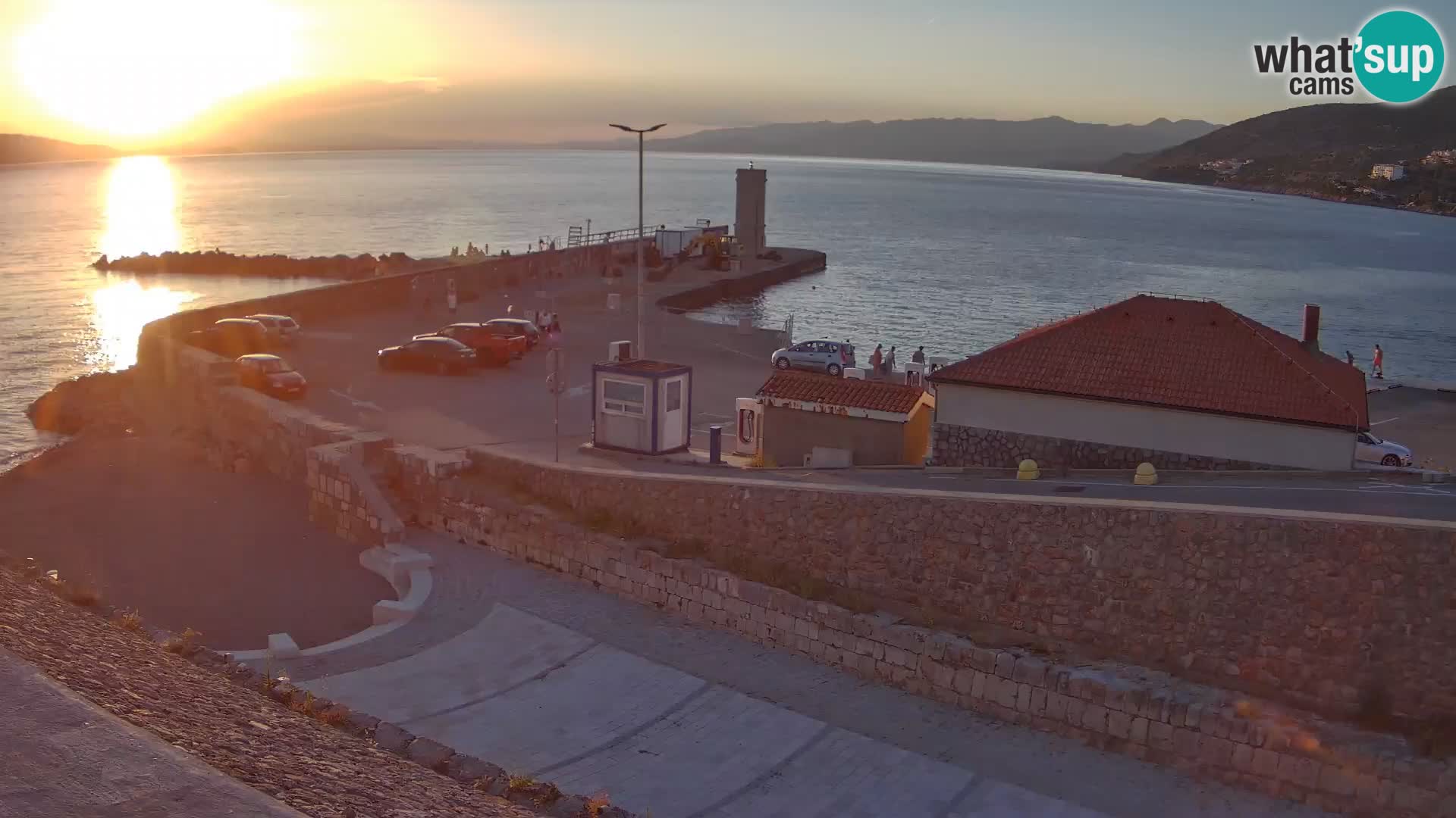 Webcam Porto di Segna – Frangiflutti e Faro in diretta