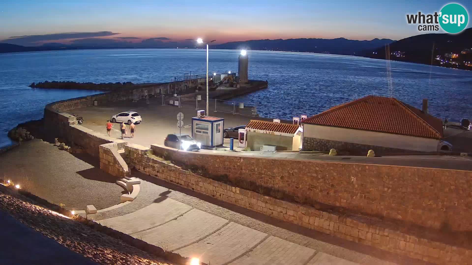 Webcam Porto di Segna – Frangiflutti e Faro in diretta