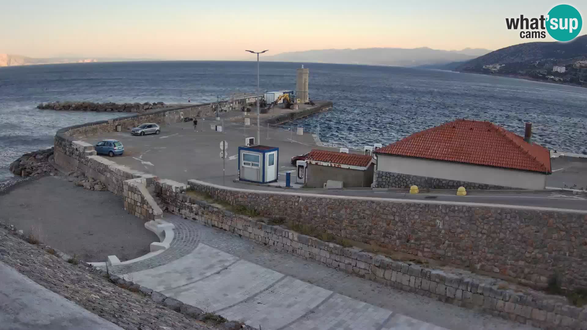 Webcam Porto di Segna – Frangiflutti e Faro in diretta