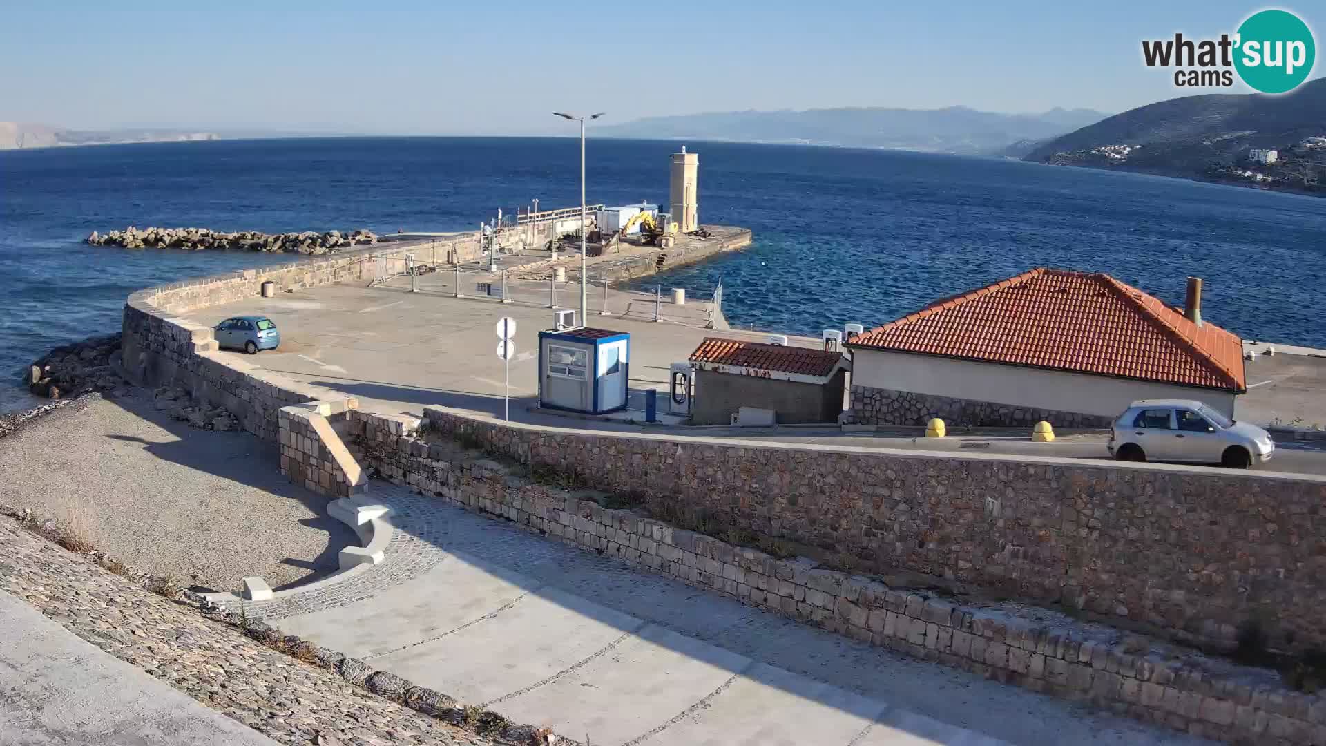 Web kamera Senj luka – Lukobran i svjetionik uživo
