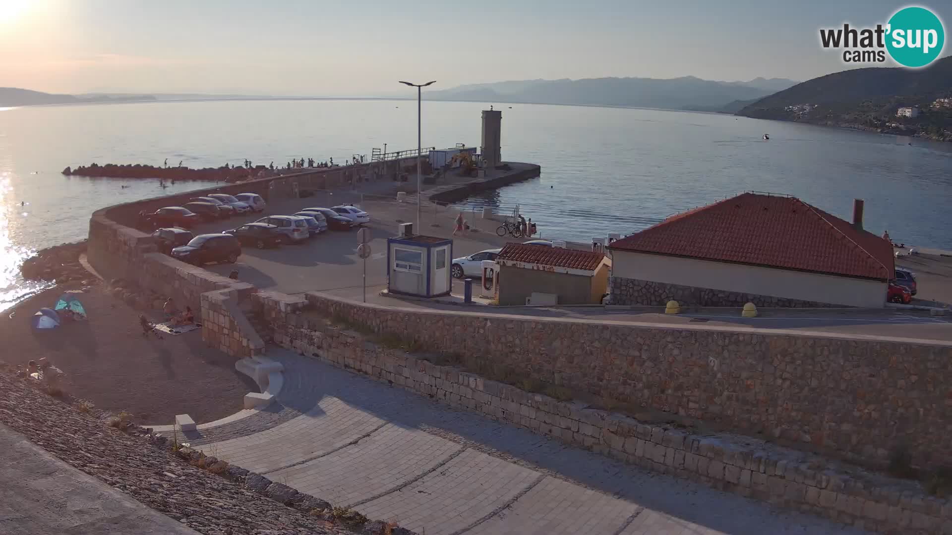 Webcam Porto di Segna – Frangiflutti e Faro in diretta