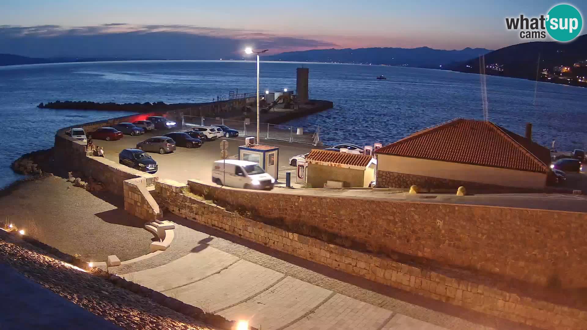 Webcam Porto di Segna – Frangiflutti e Faro in diretta
