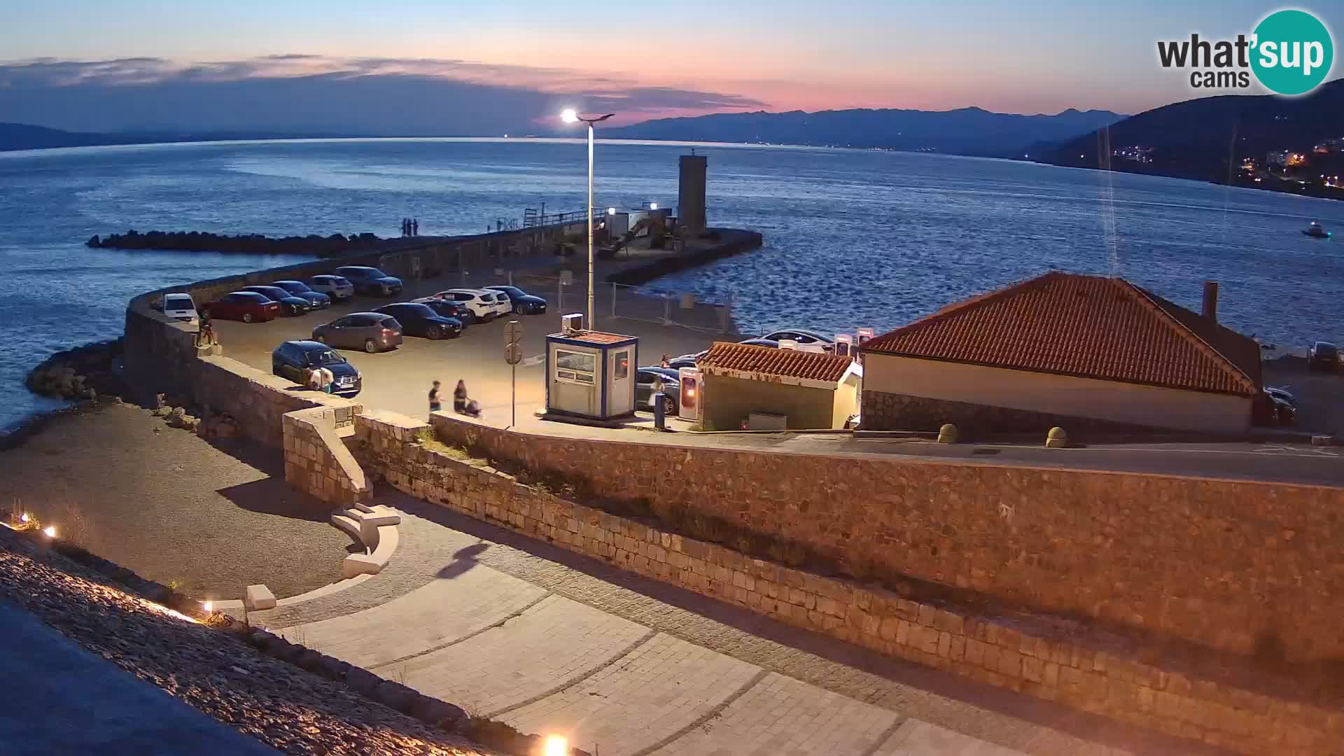 Webcam Porto di Segna – Frangiflutti e Faro in diretta