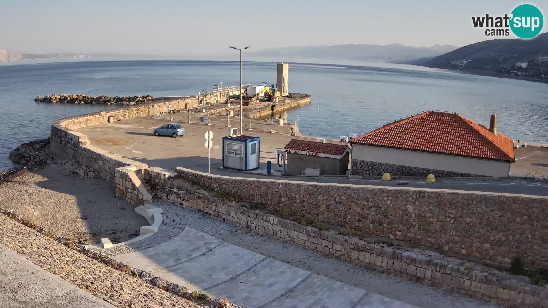 Webcam puerto de Senj – Rompeolas y faro en directo