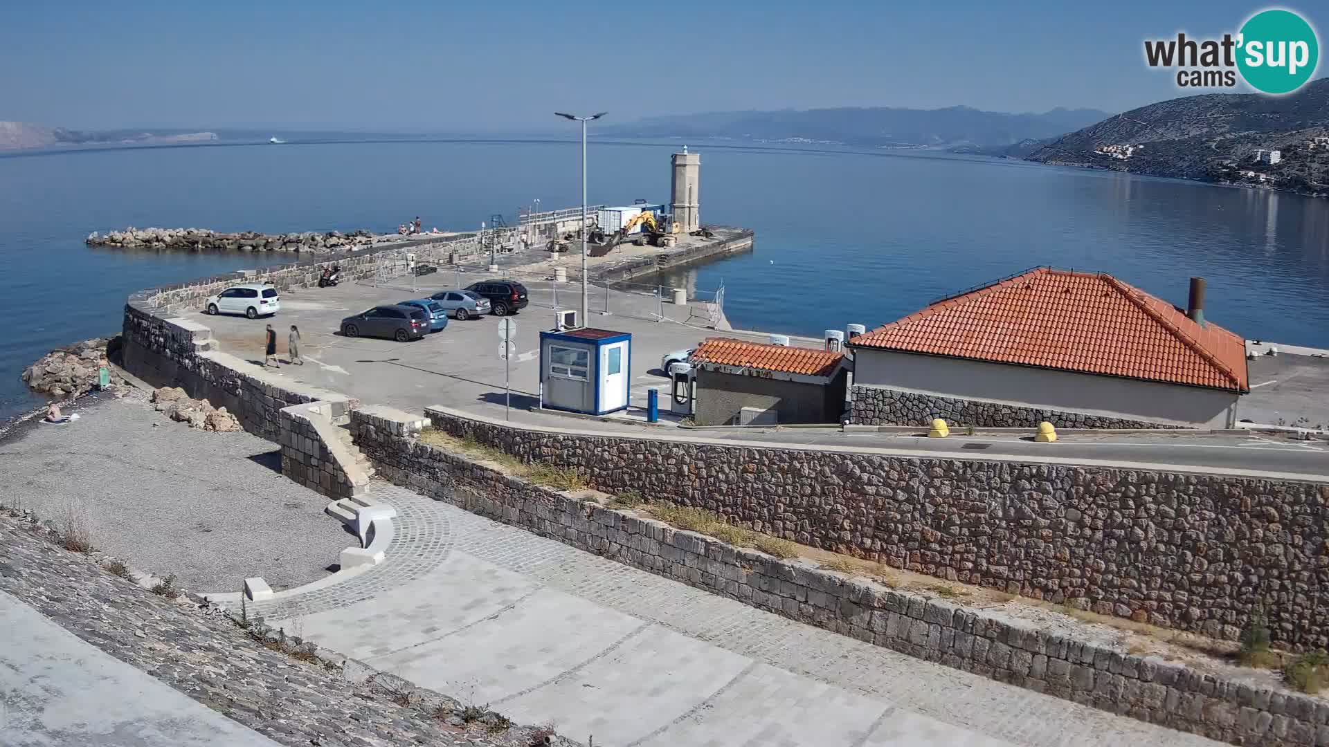 Webcam port de Senj – Vue sur la jetée et le phare