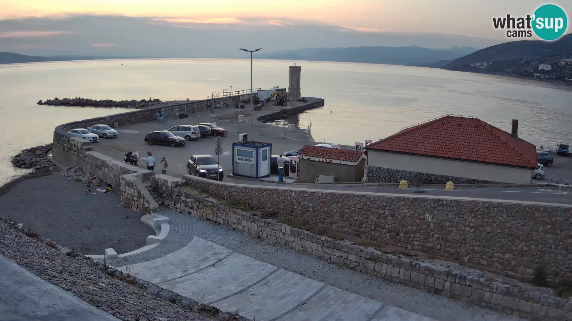Senj Hafen Webcam – Wellenbrecher & Leuchtturm Liveblick