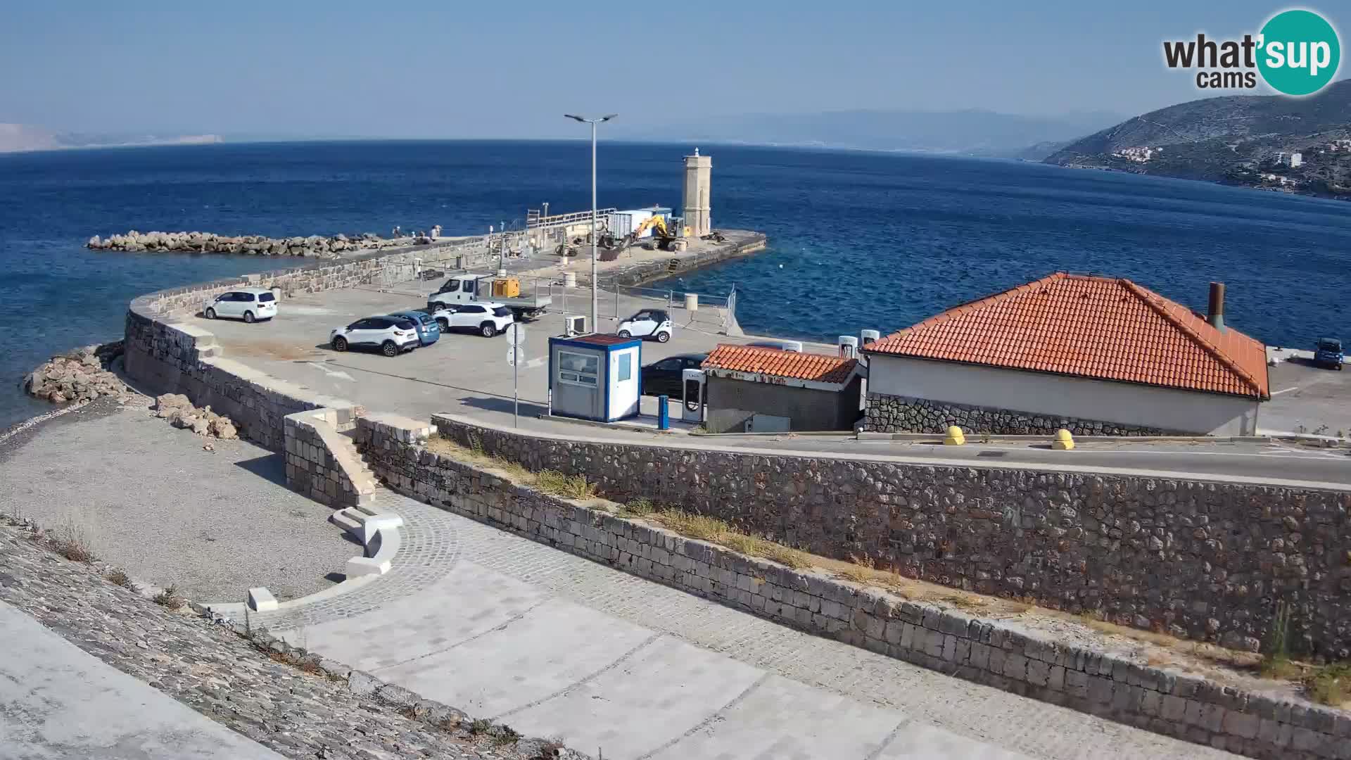 Webcam port de Senj – Vue sur la jetée et le phare