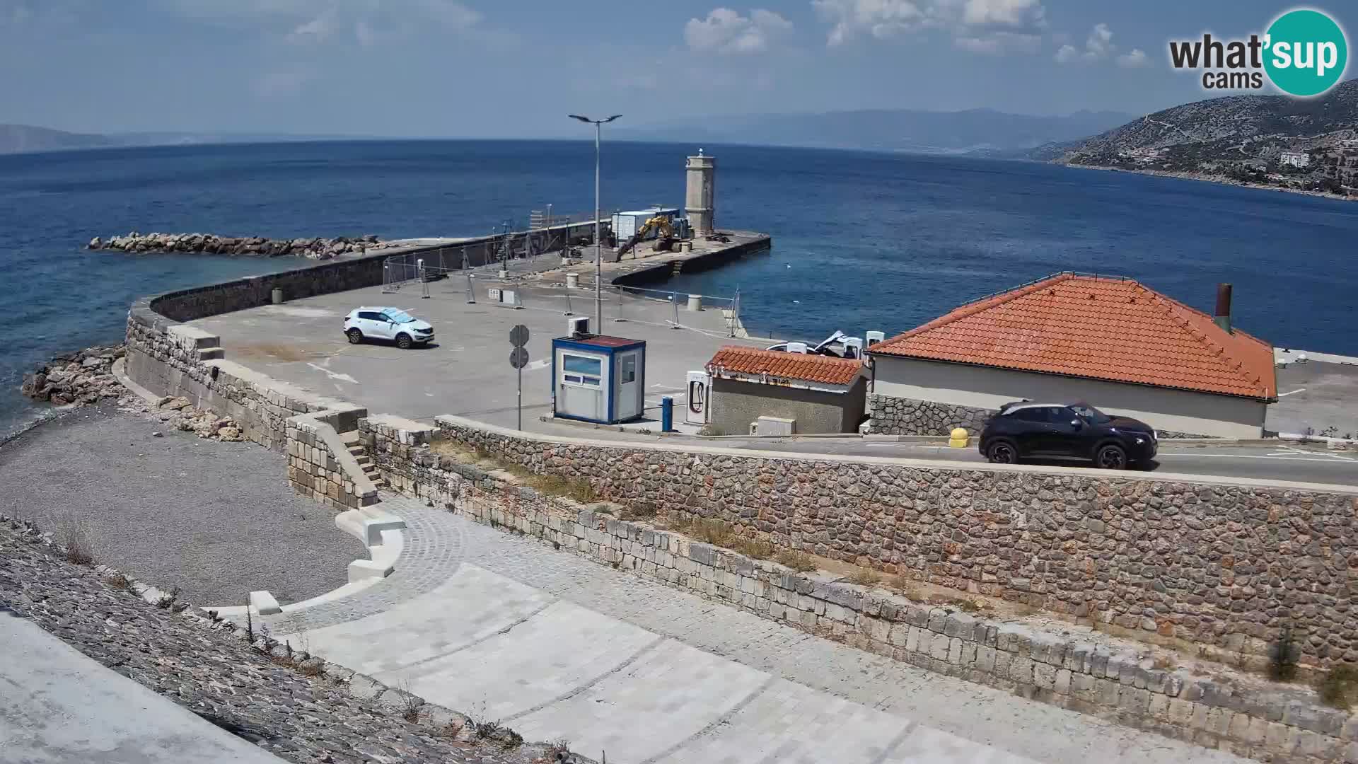 Webcam port de Senj – Vue sur la jetée et le phare