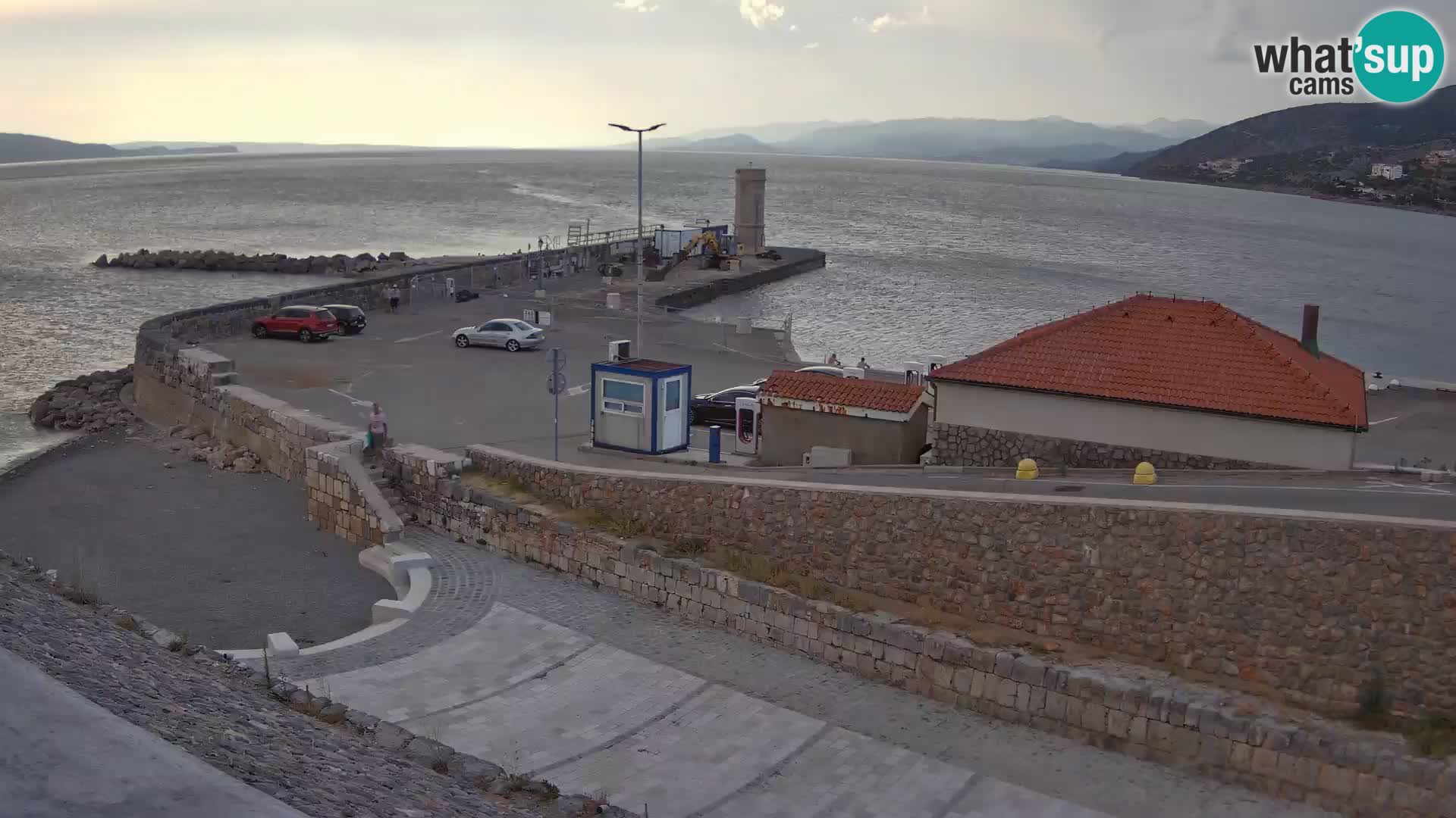 Webcam Porto di Segna – Frangiflutti e Faro in diretta