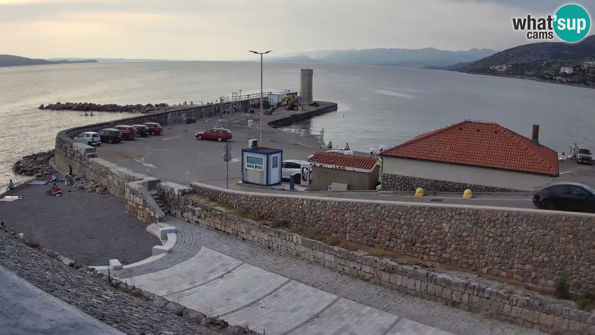 Webcam Porto di Segna – Frangiflutti e Faro in diretta