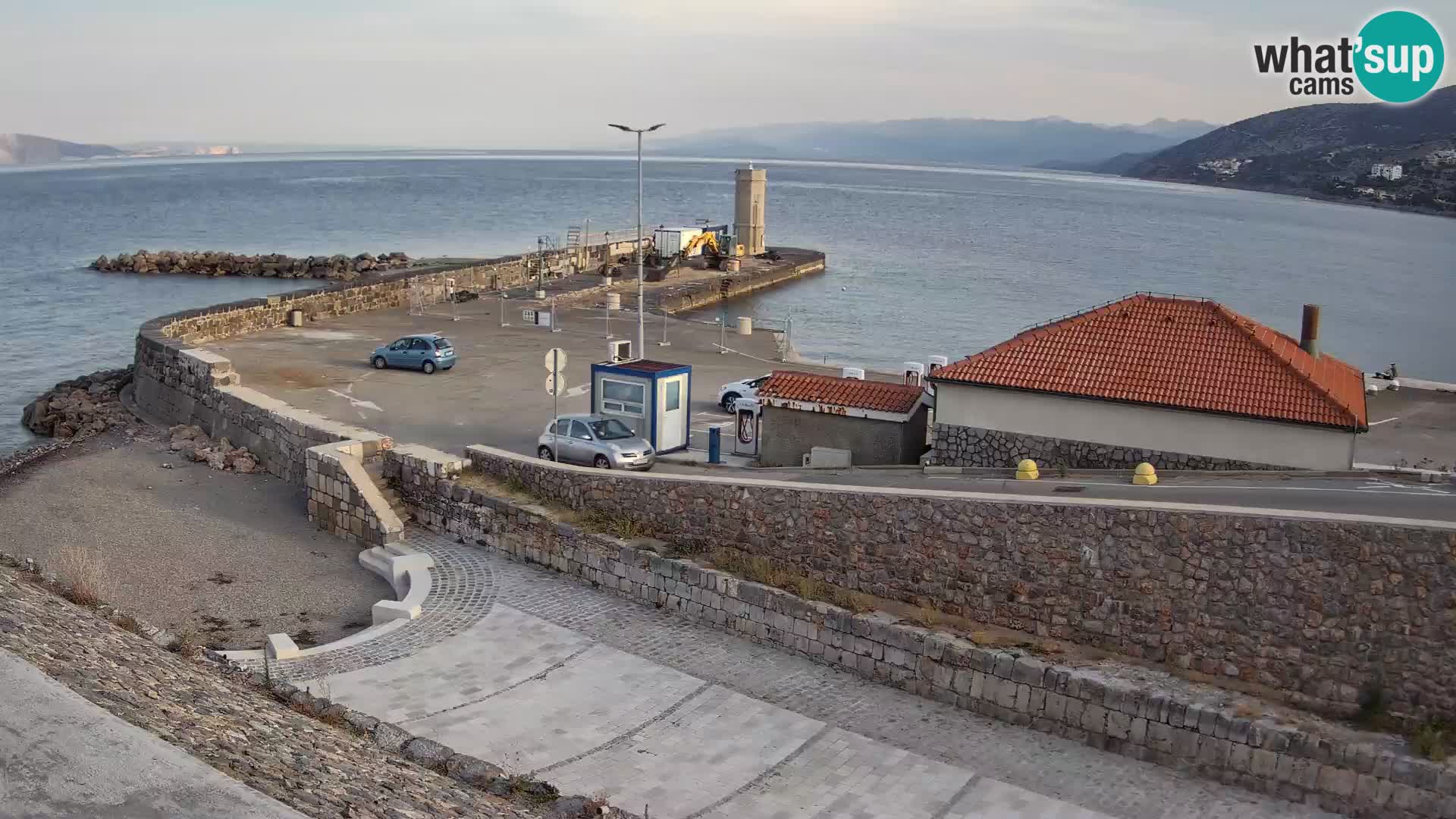 Webcam puerto de Senj – Rompeolas y faro en directo