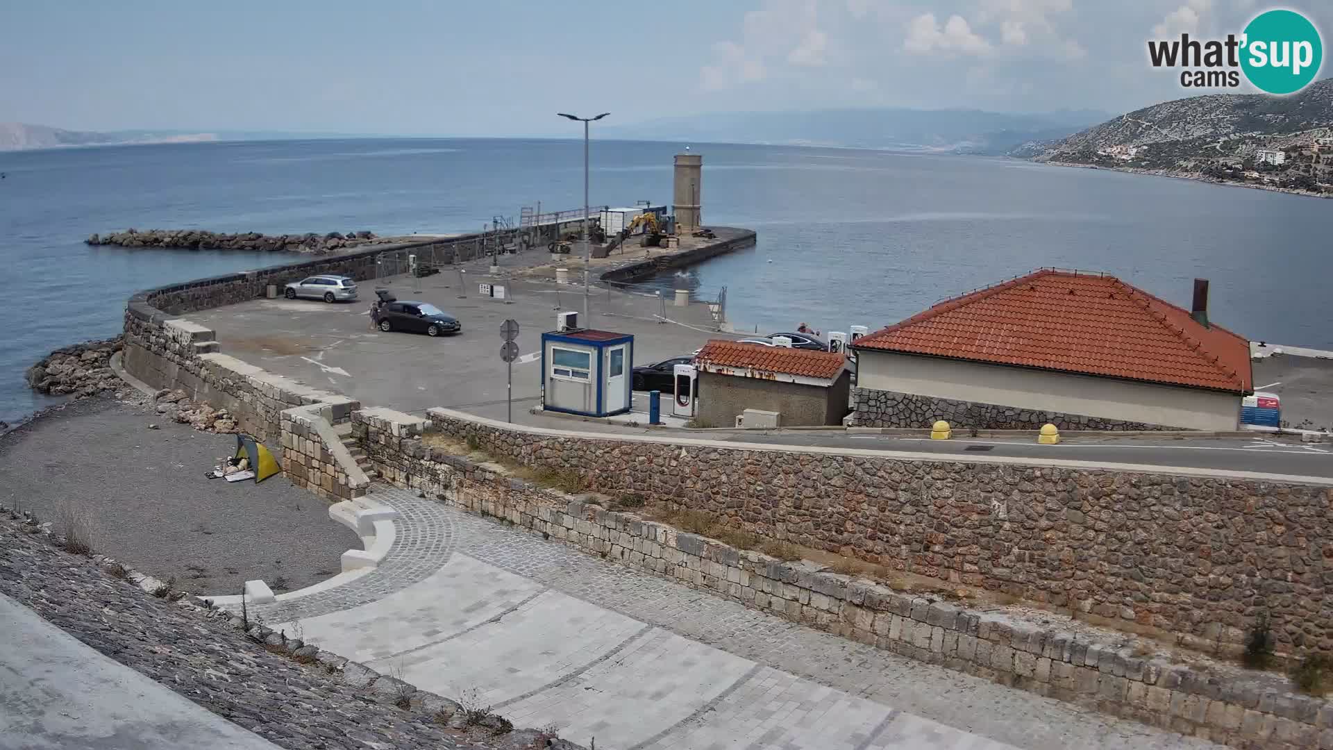 Senj Hafen Webcam – Wellenbrecher & Leuchtturm Liveblick
