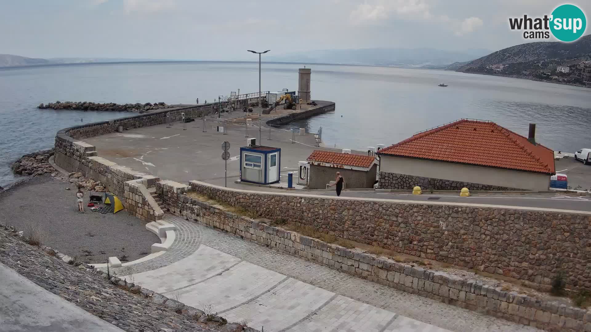 Senj Hafen Webcam – Wellenbrecher & Leuchtturm Liveblick