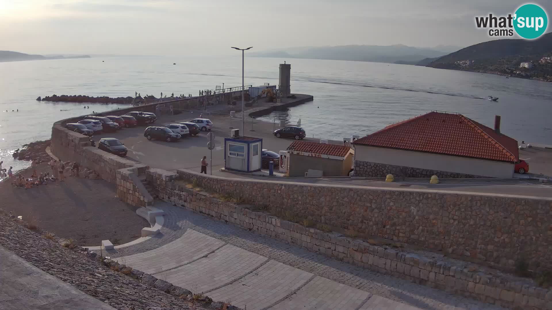 Webcam port de Senj – Vue sur la jetée et le phare