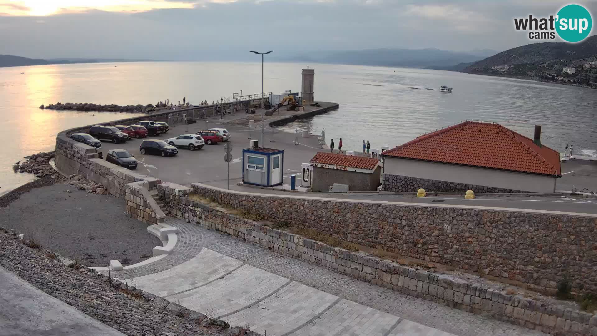 Webcam Porto di Segna – Frangiflutti e Faro in diretta