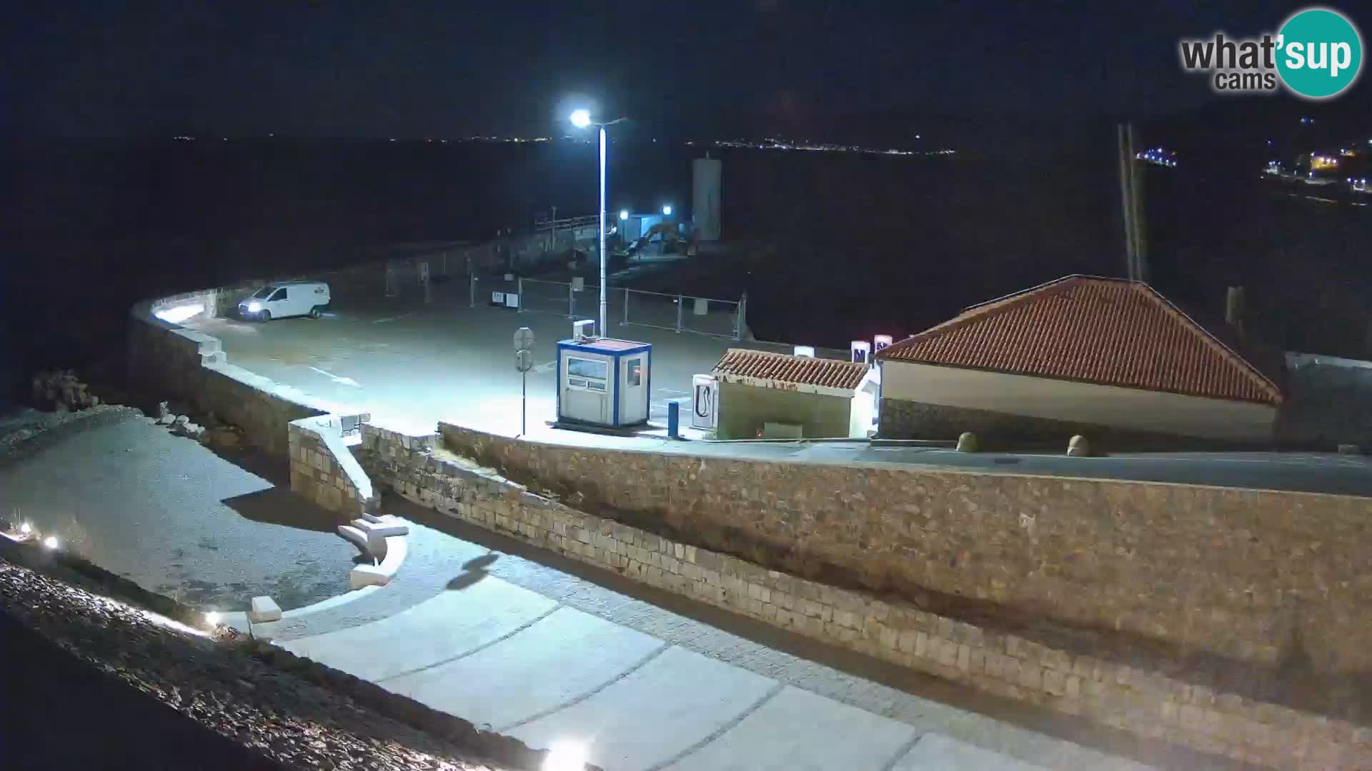 Webcam port de Senj – Vue sur la jetée et le phare