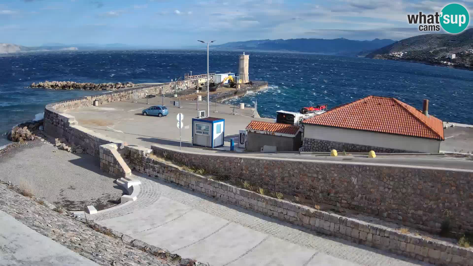 Senj Hafen Webcam – Wellenbrecher & Leuchtturm Liveblick