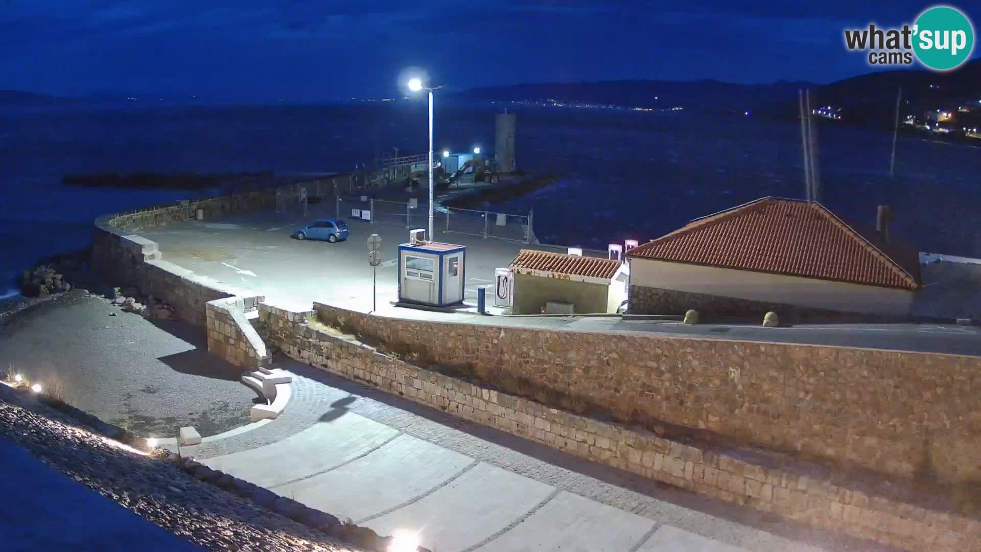 Web kamera Senj luka – Lukobran i svjetionik uživo