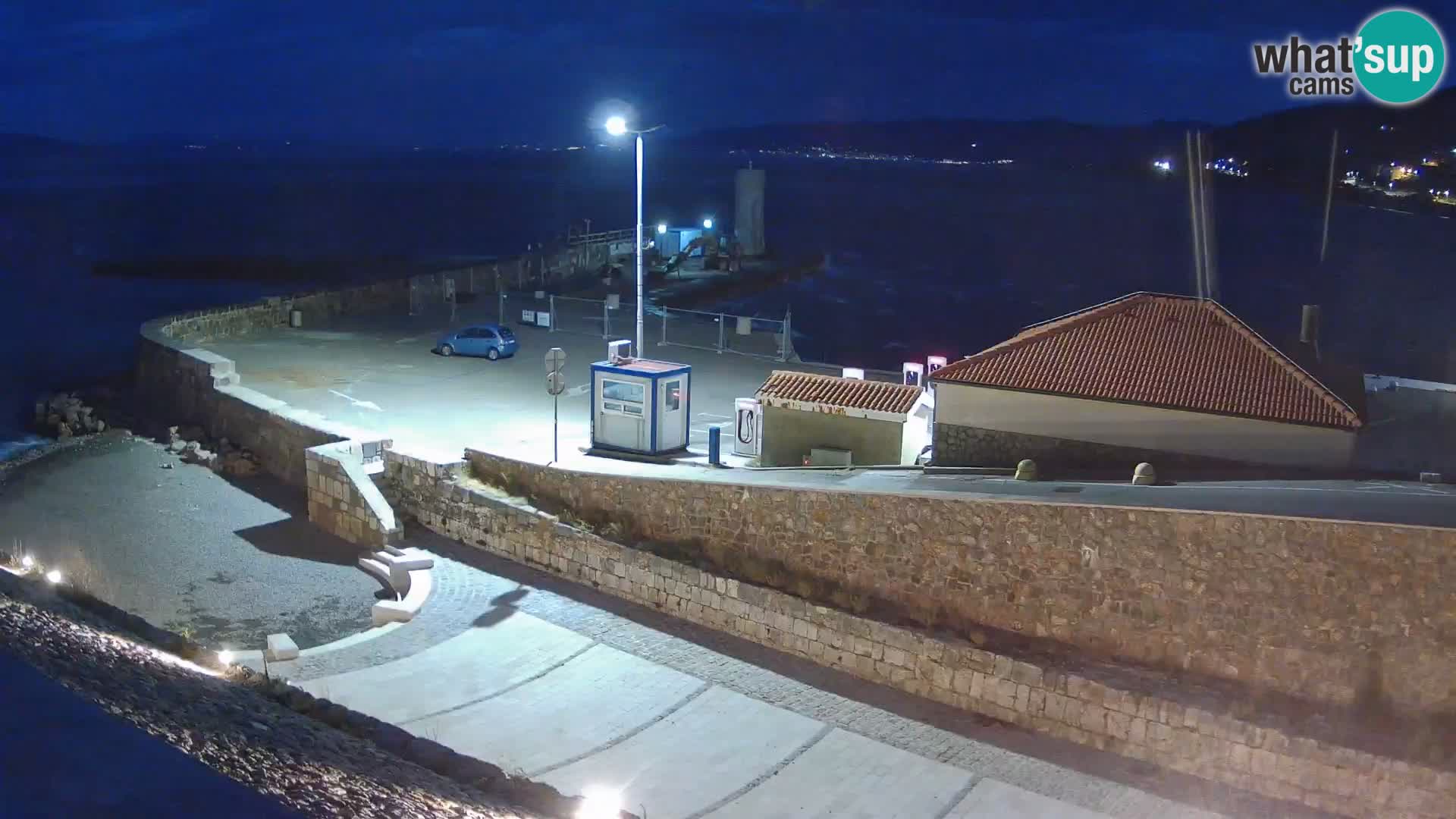 Webcam port de Senj – Vue sur la jetée et le phare