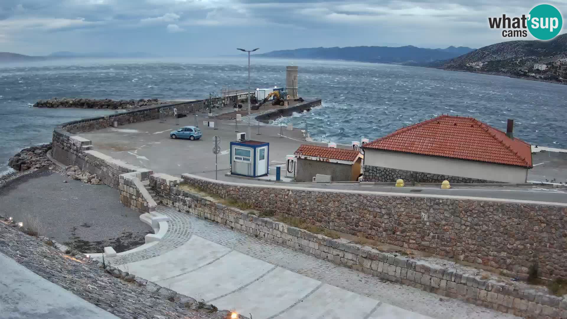 Webcam puerto de Senj – Rompeolas y faro en directo