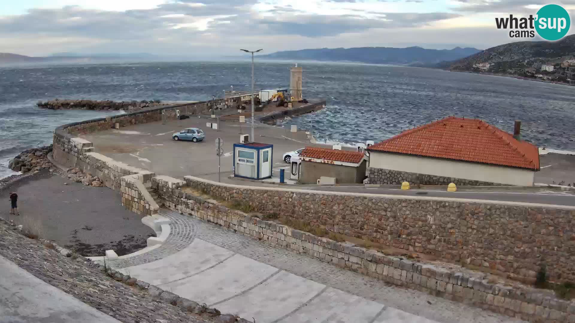 Webcam Porto di Segna – Frangiflutti e Faro in diretta