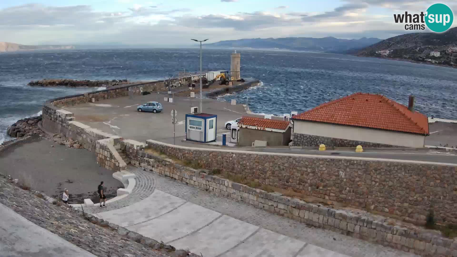 Webcam port de Senj – Vue sur la jetée et le phare