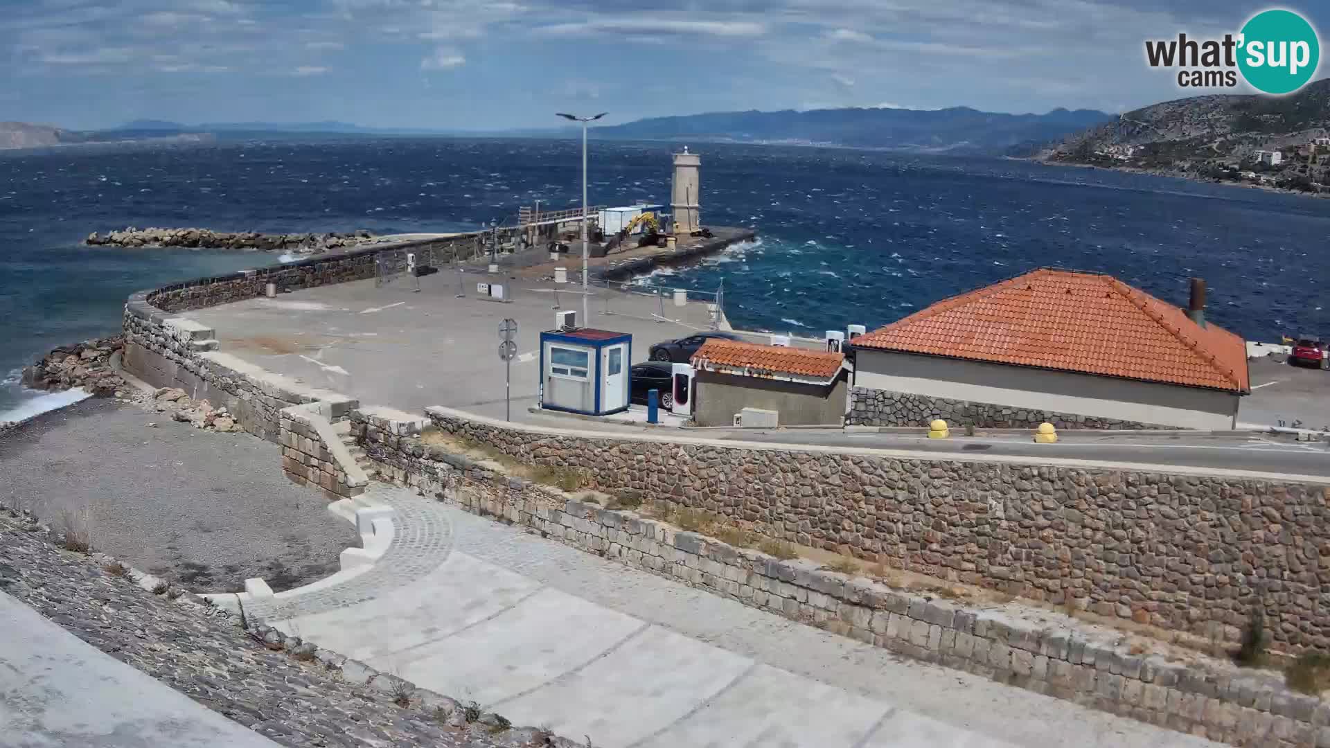 Web kamera Senj luka – Lukobran i svjetionik uživo