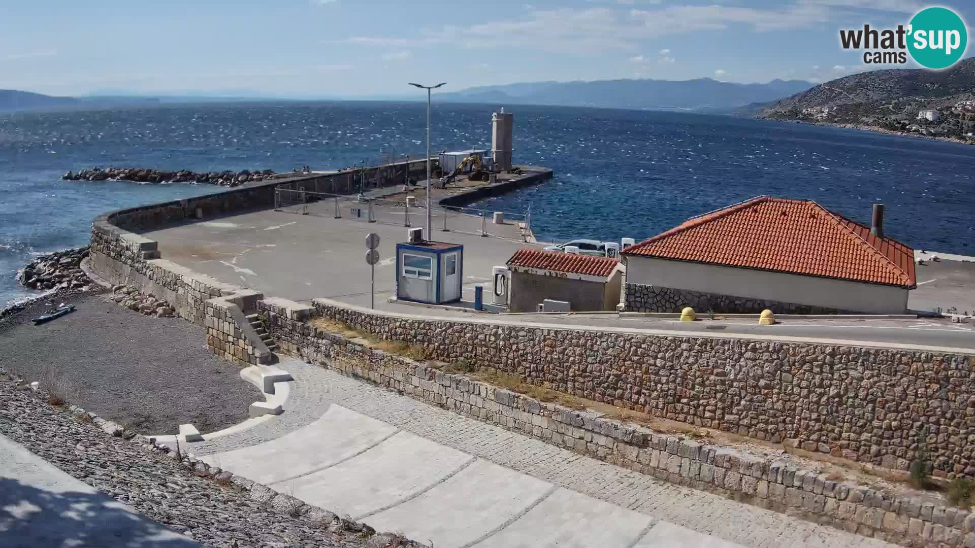 Webcam Porto di Segna – Frangiflutti e Faro in diretta