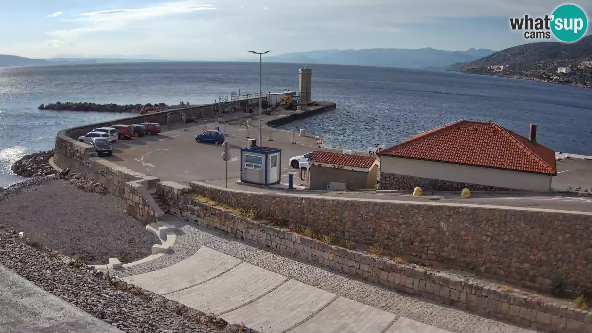 Webcam port de Senj – Vue sur la jetée et le phare