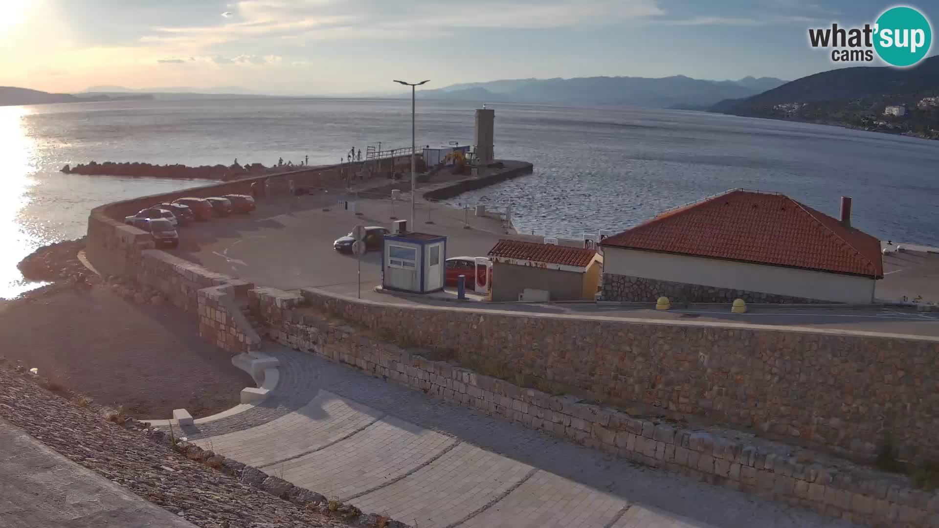 Webcam Porto di Segna – Frangiflutti e Faro in diretta