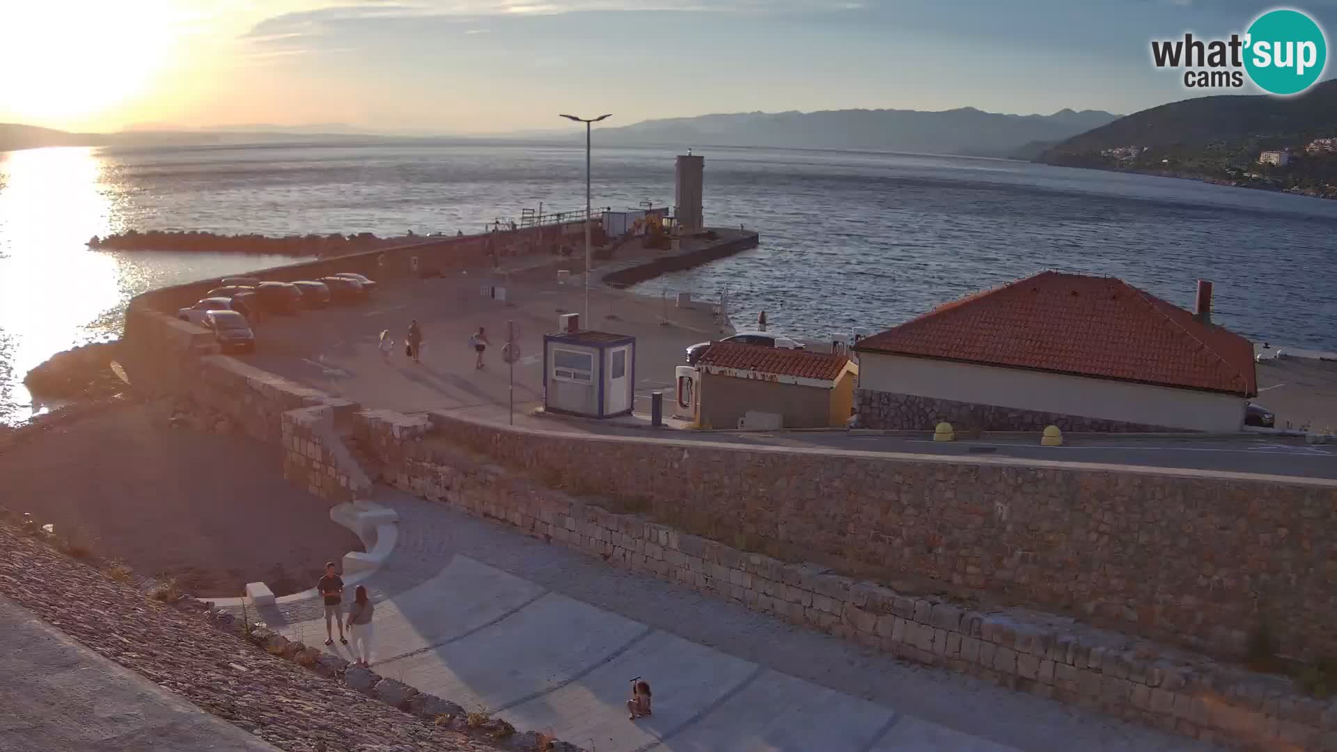 Webcam Porto di Segna – Frangiflutti e Faro in diretta