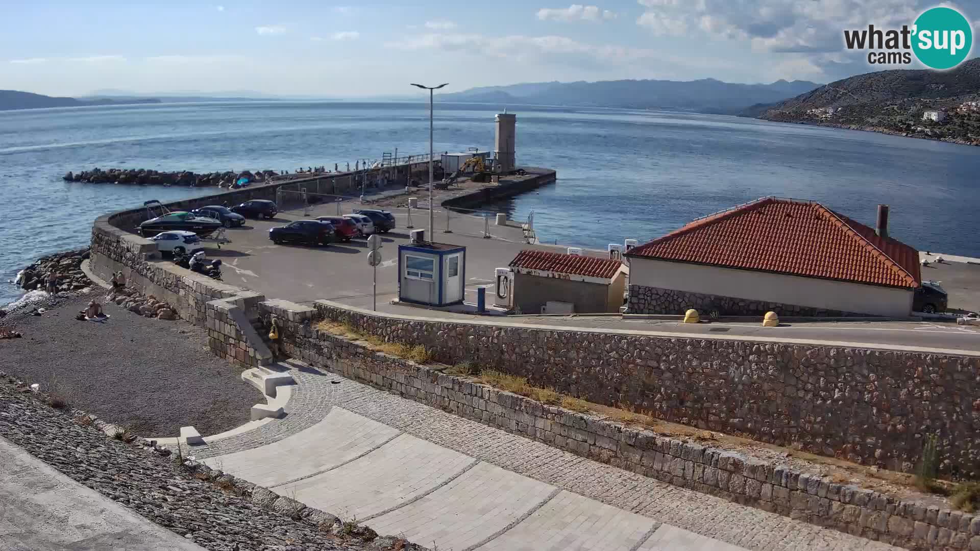 Webcam port de Senj – Vue sur la jetée et le phare