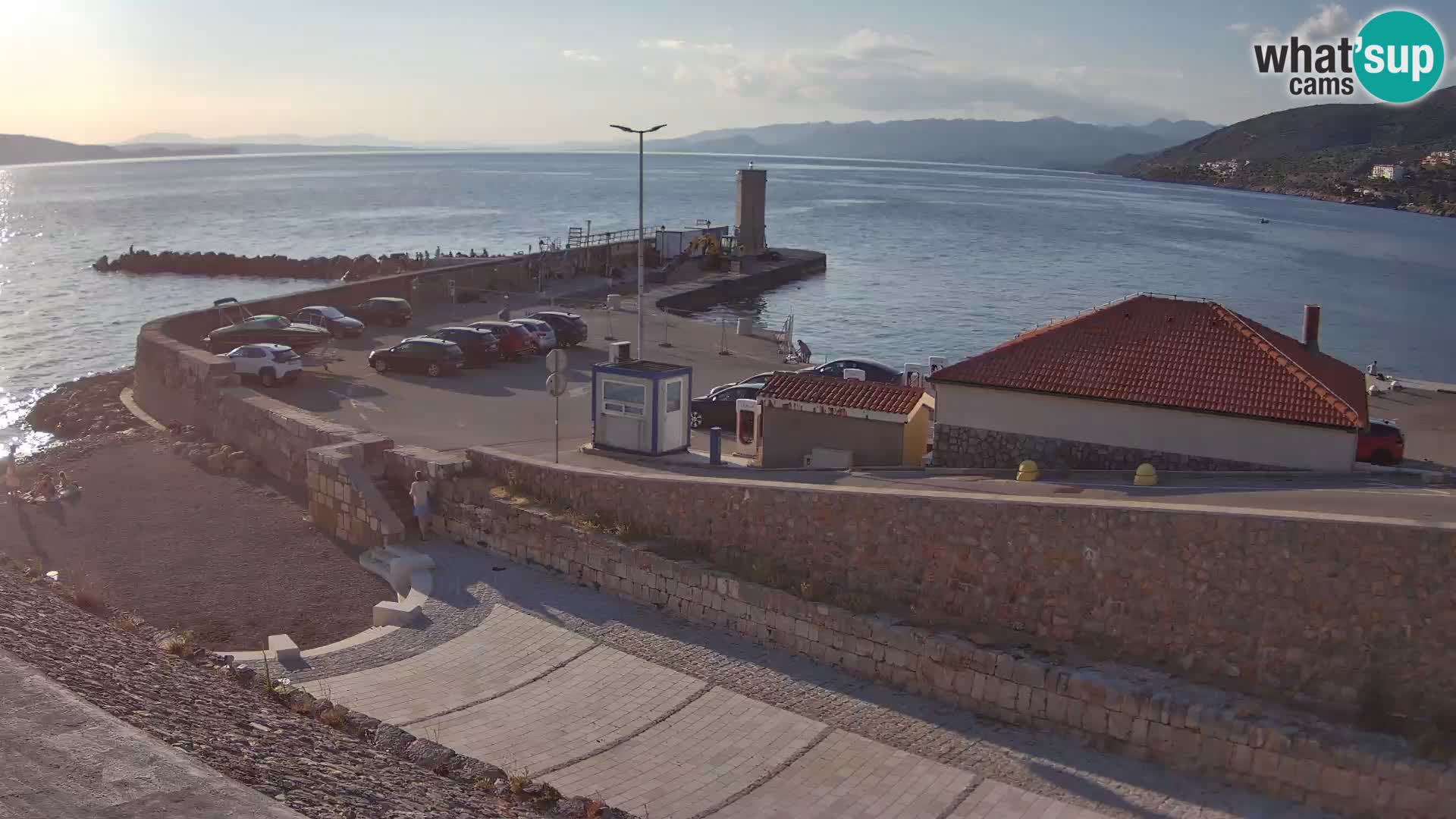 Webcam Porto di Segna – Frangiflutti e Faro in diretta