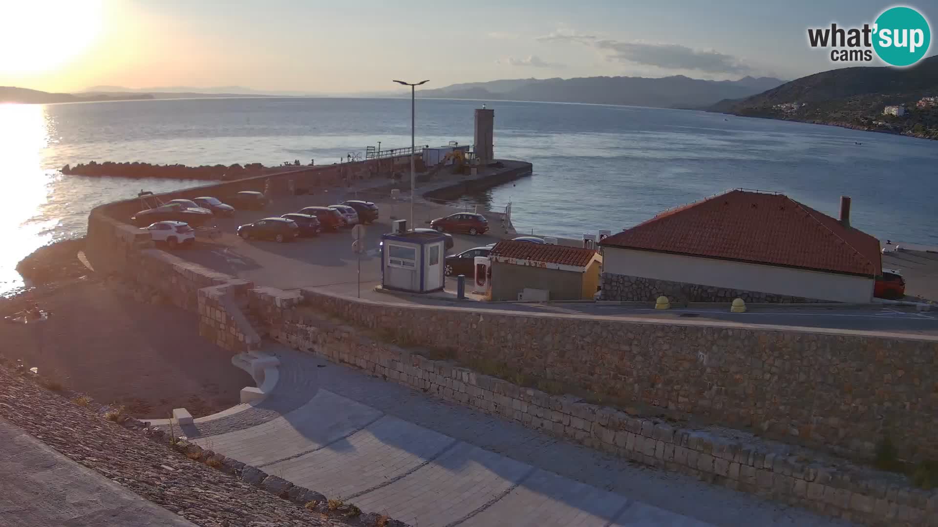 Webcam puerto de Senj – Rompeolas y faro en directo