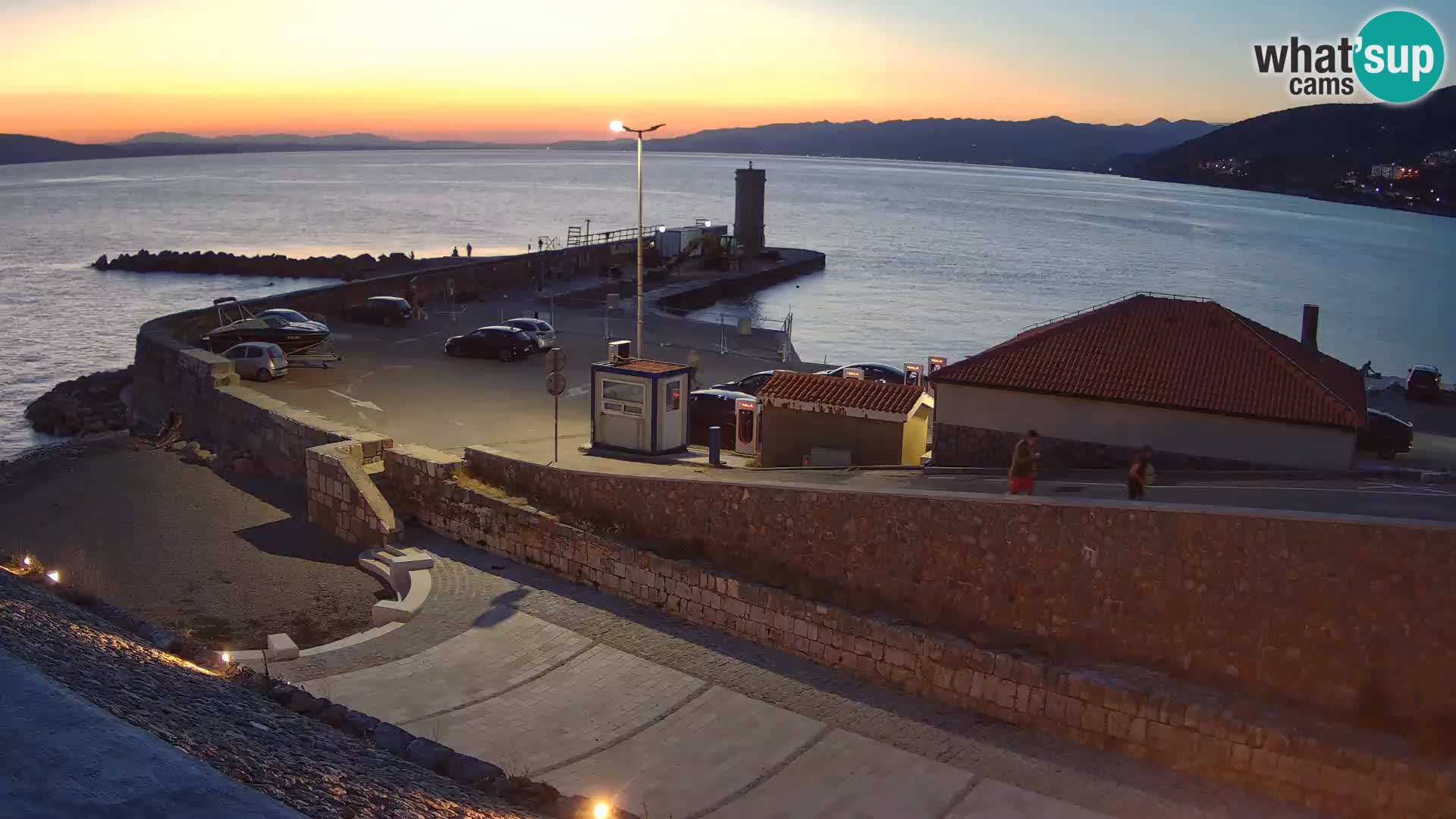Webcam puerto de Senj – Rompeolas y faro en directo