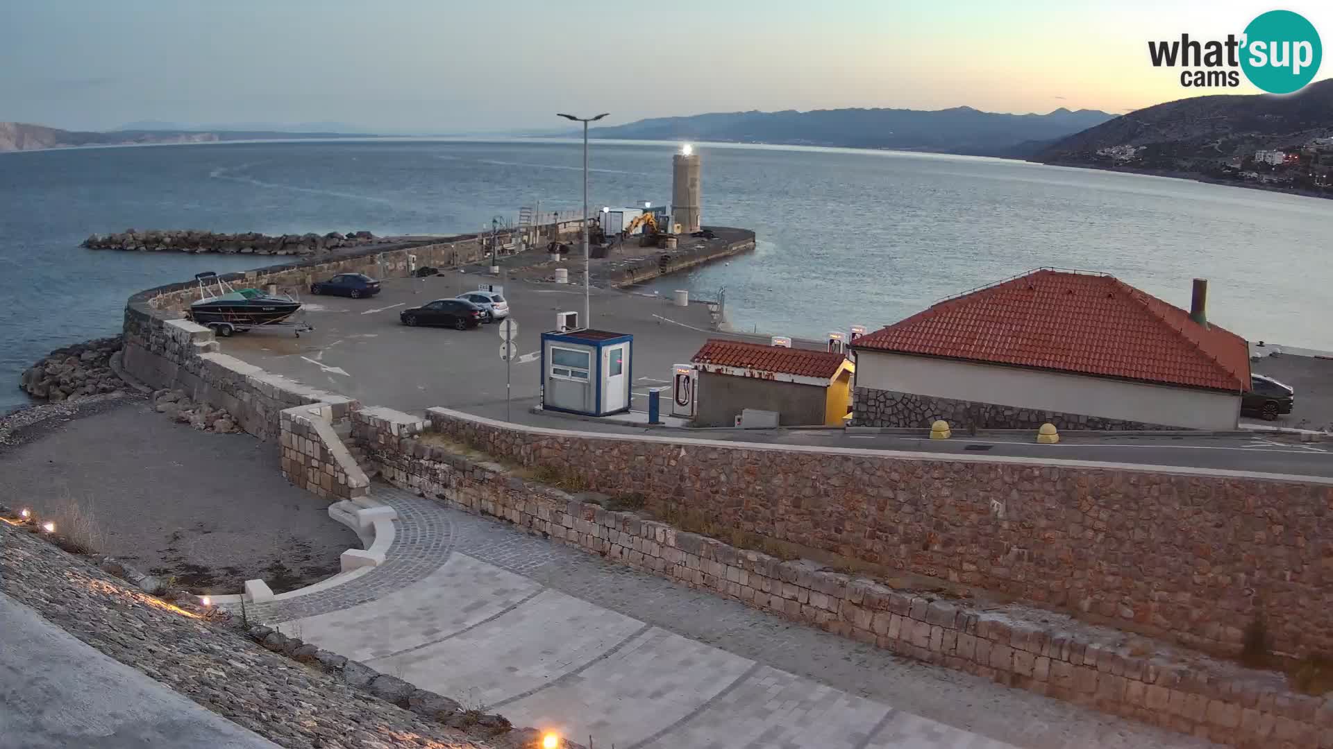 Senj Harbour Webcam – Breakwater & Lighthouse Live View