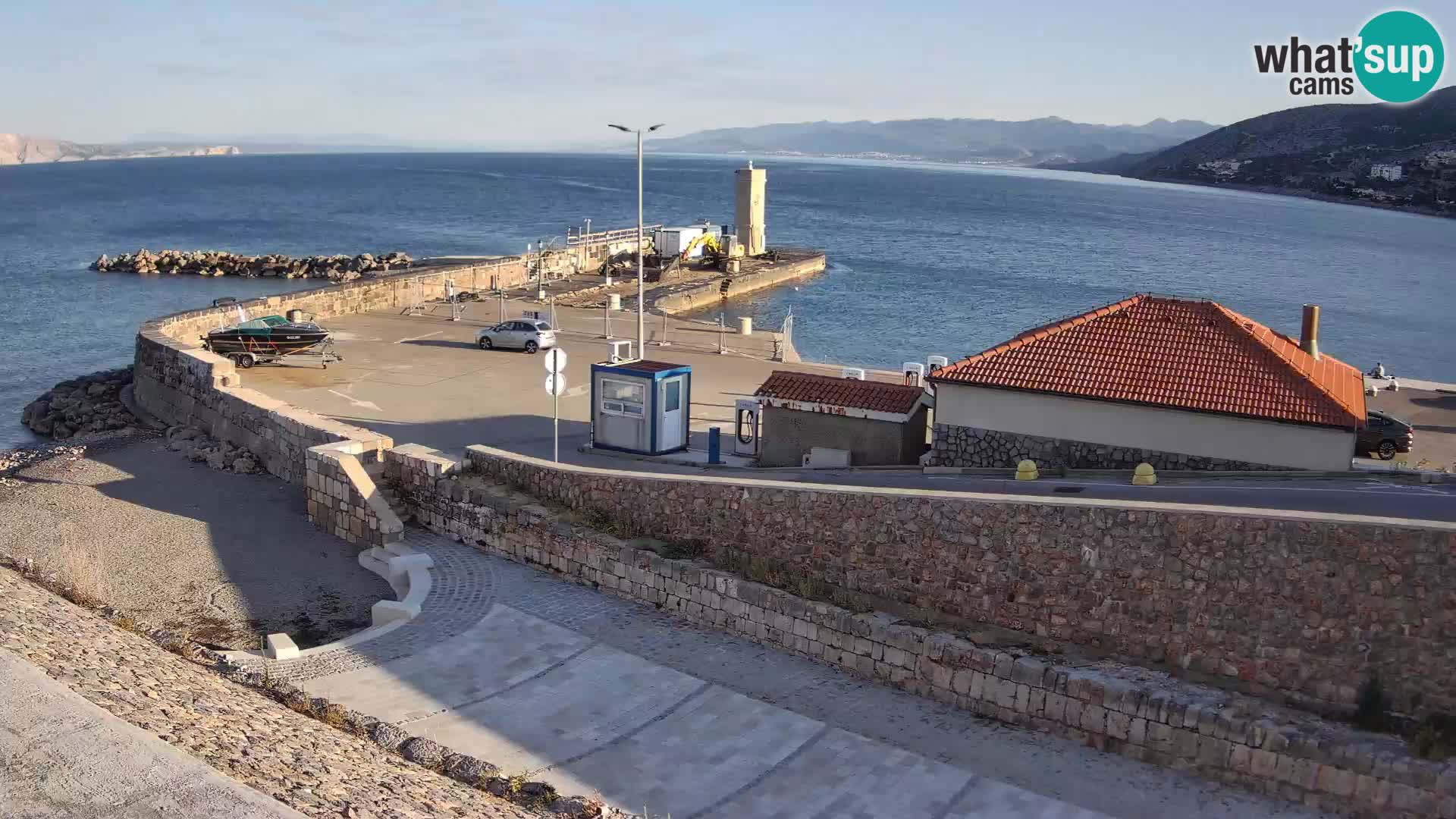 Web kamera Senj luka – Lukobran i svjetionik uživo