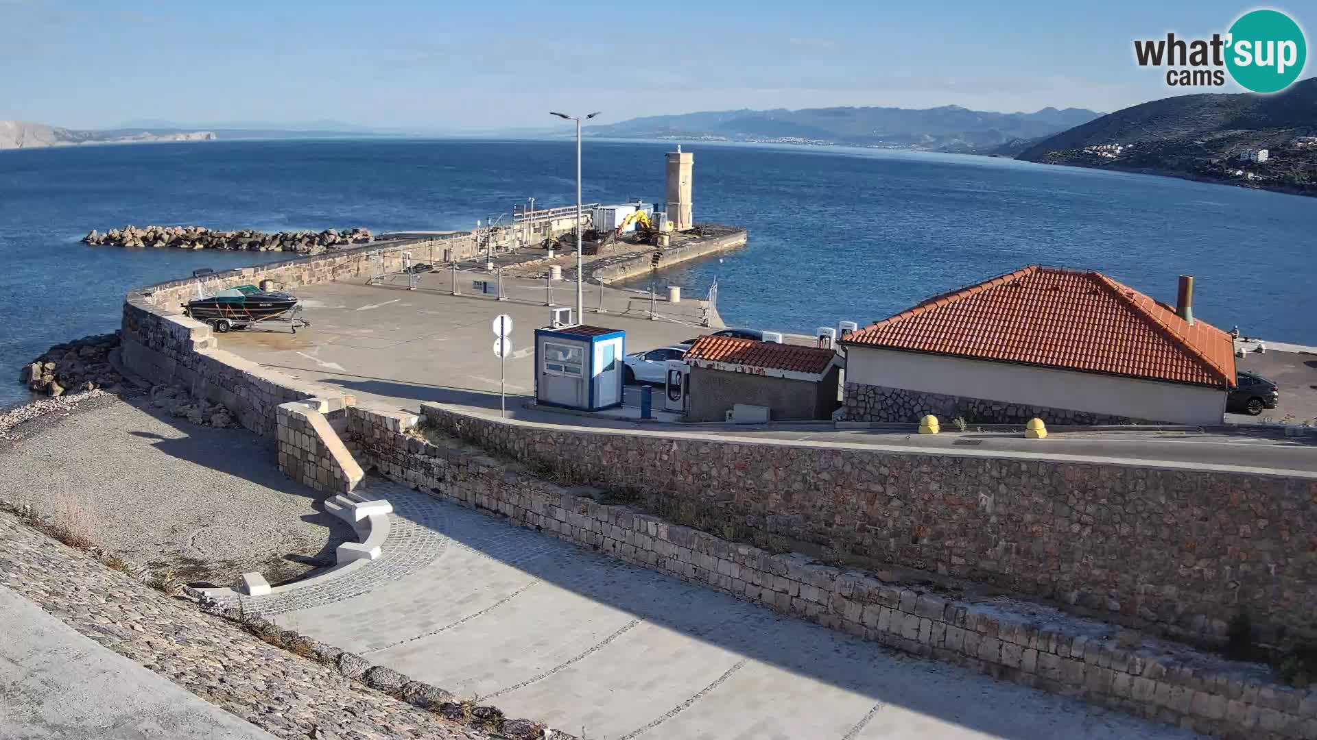 Senj Hafen Webcam – Wellenbrecher & Leuchtturm Liveblick