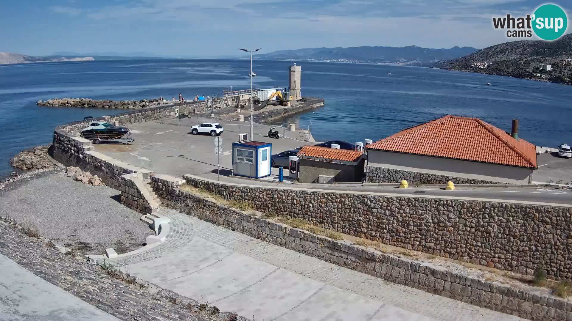 Web kamera Senj luka – Lukobran i svjetionik uživo
