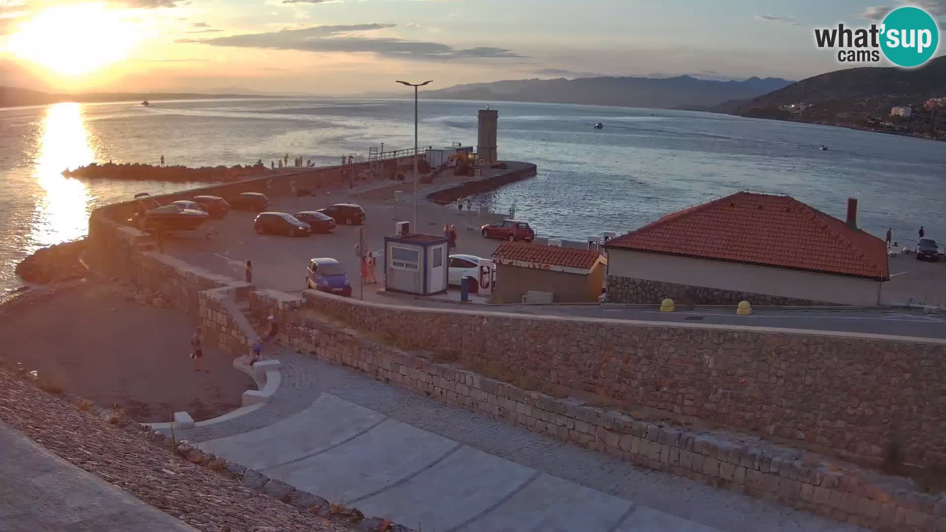 Webcam puerto de Senj – Rompeolas y faro en directo
