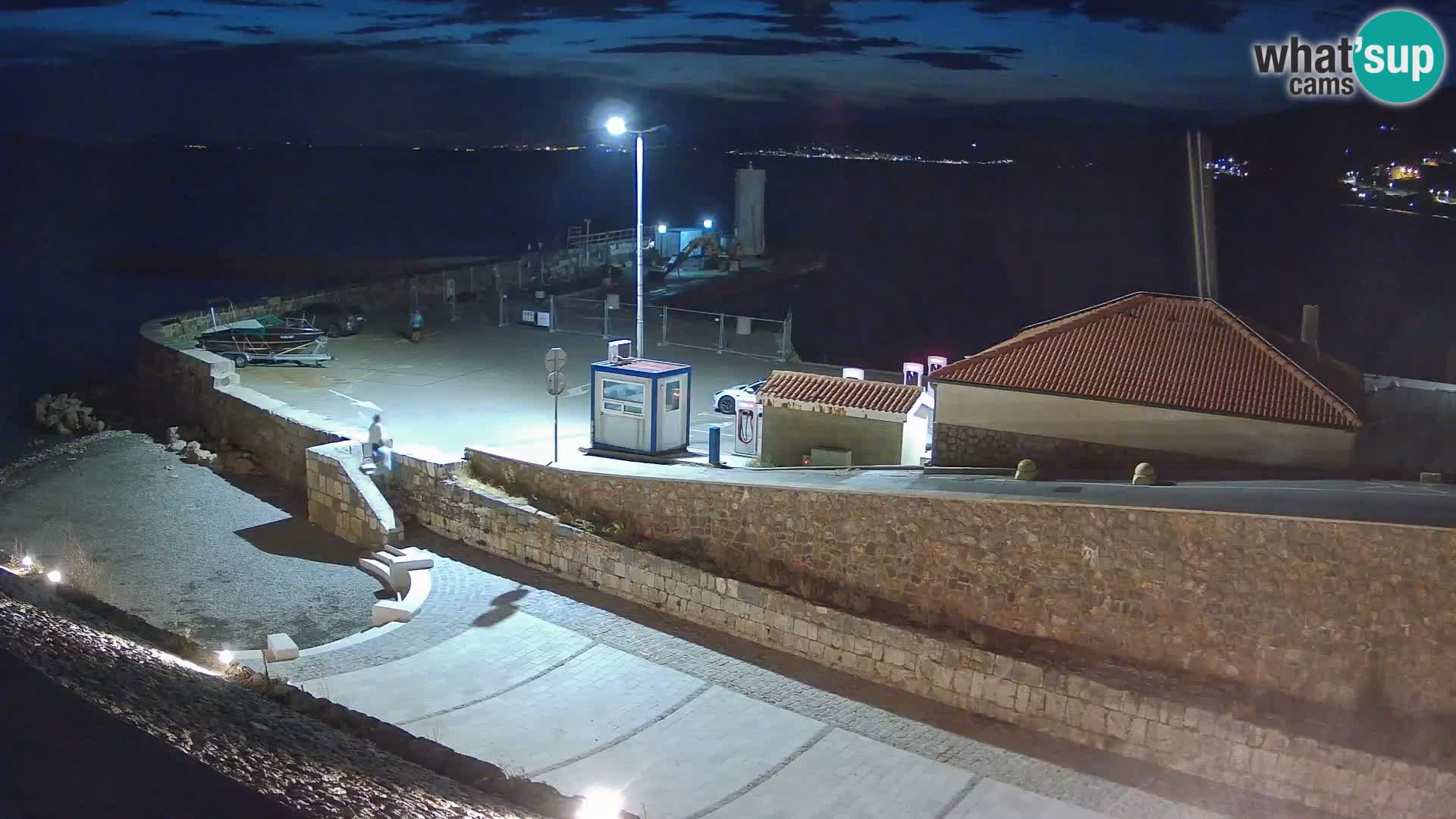 Senj Hafen Webcam – Wellenbrecher & Leuchtturm Liveblick