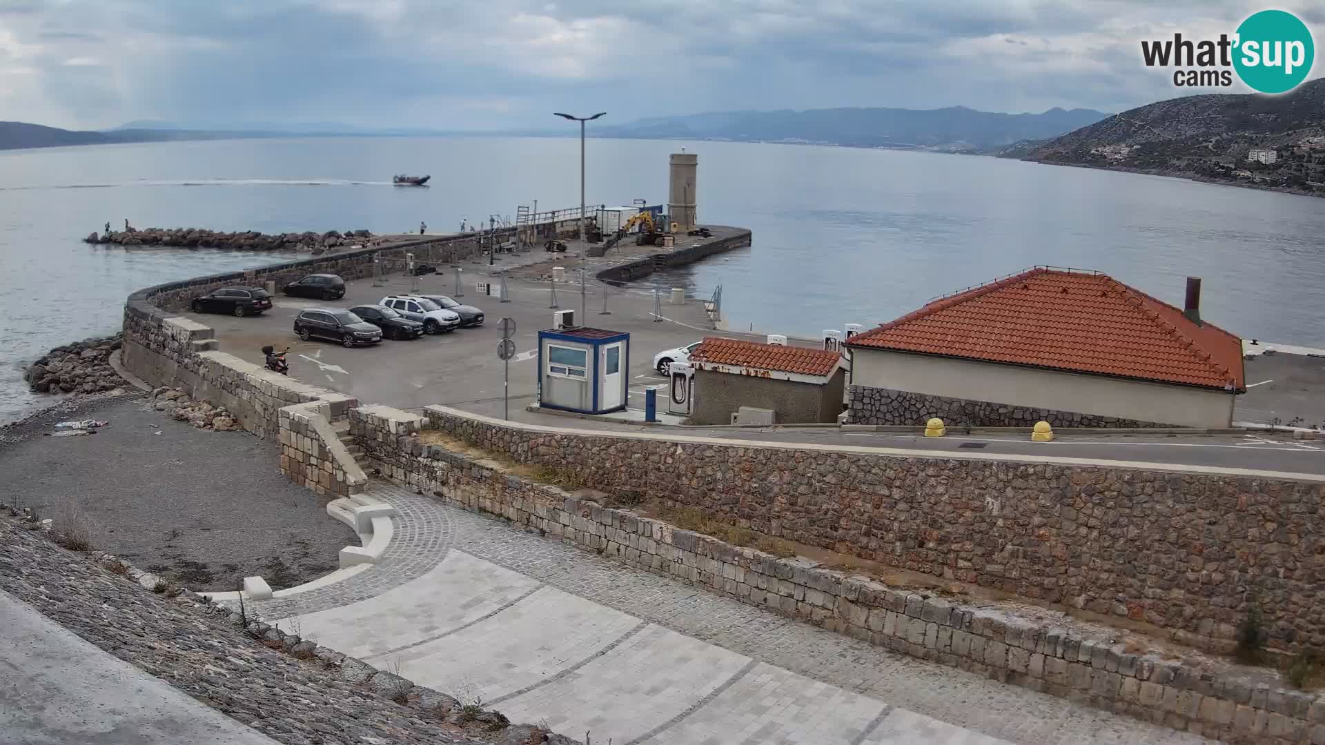 Web kamera Senj luka – Lukobran i svjetionik uživo