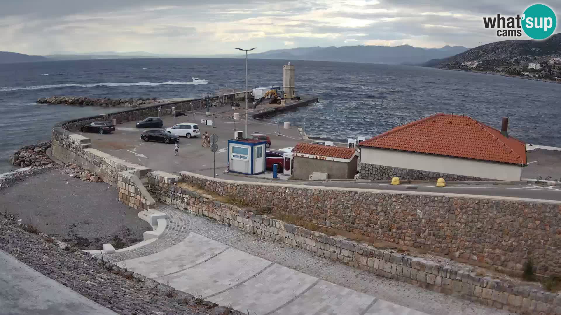 Senj Hafen Webcam – Wellenbrecher & Leuchtturm Liveblick