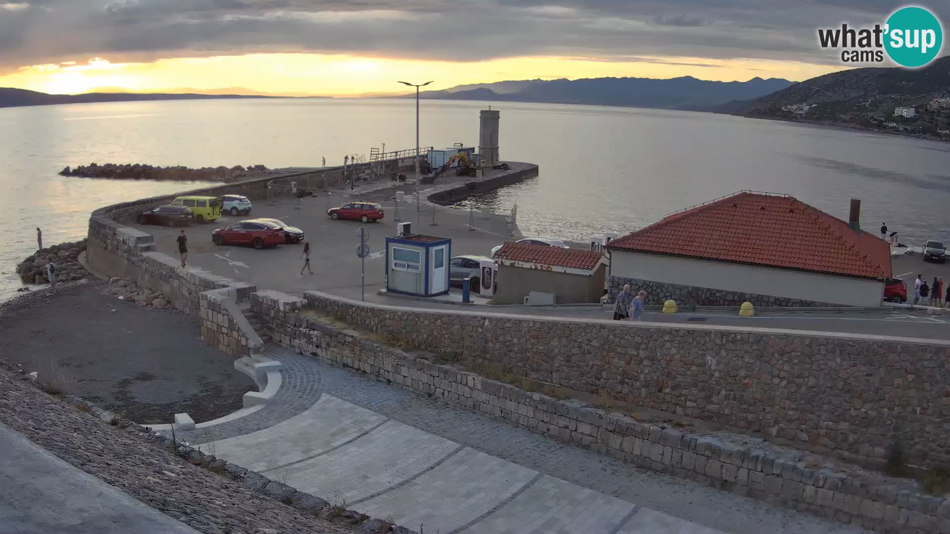 Senj Hafen Webcam – Wellenbrecher & Leuchtturm Liveblick