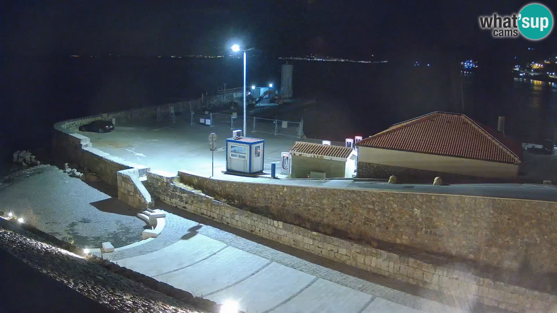 Webcam puerto de Senj – Rompeolas y faro en directo