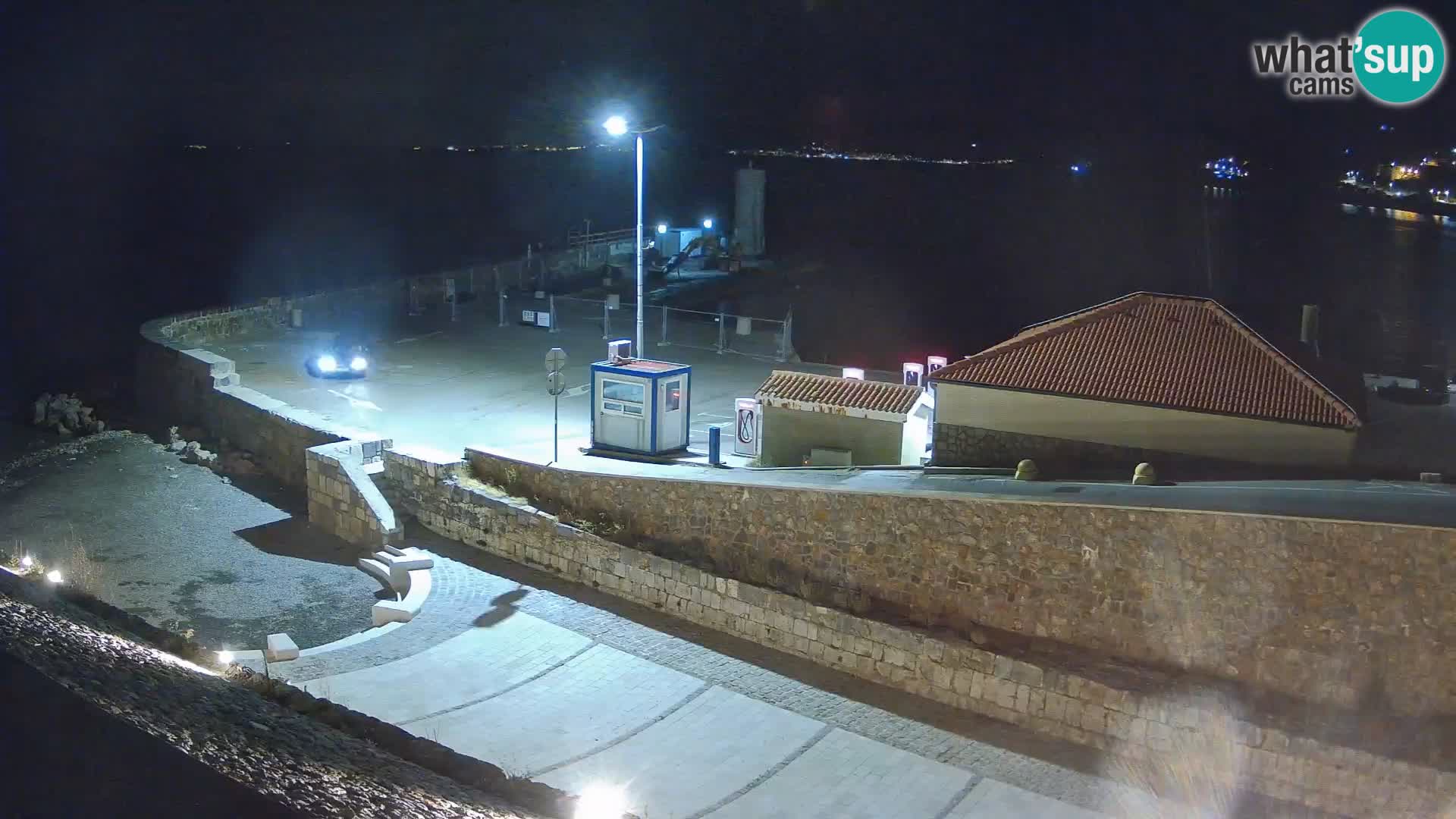 Senj Hafen Webcam – Wellenbrecher & Leuchtturm Liveblick