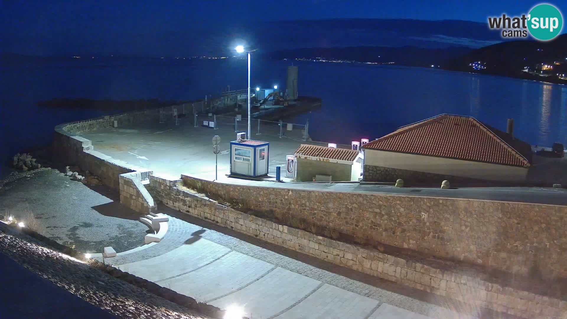 Senj Hafen Webcam – Wellenbrecher & Leuchtturm Liveblick
