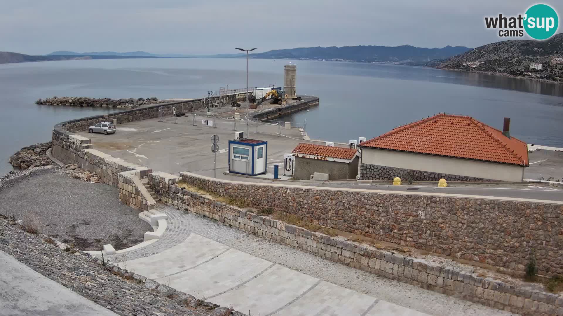 Web kamera Senj luka – Lukobran i svjetionik uživo
