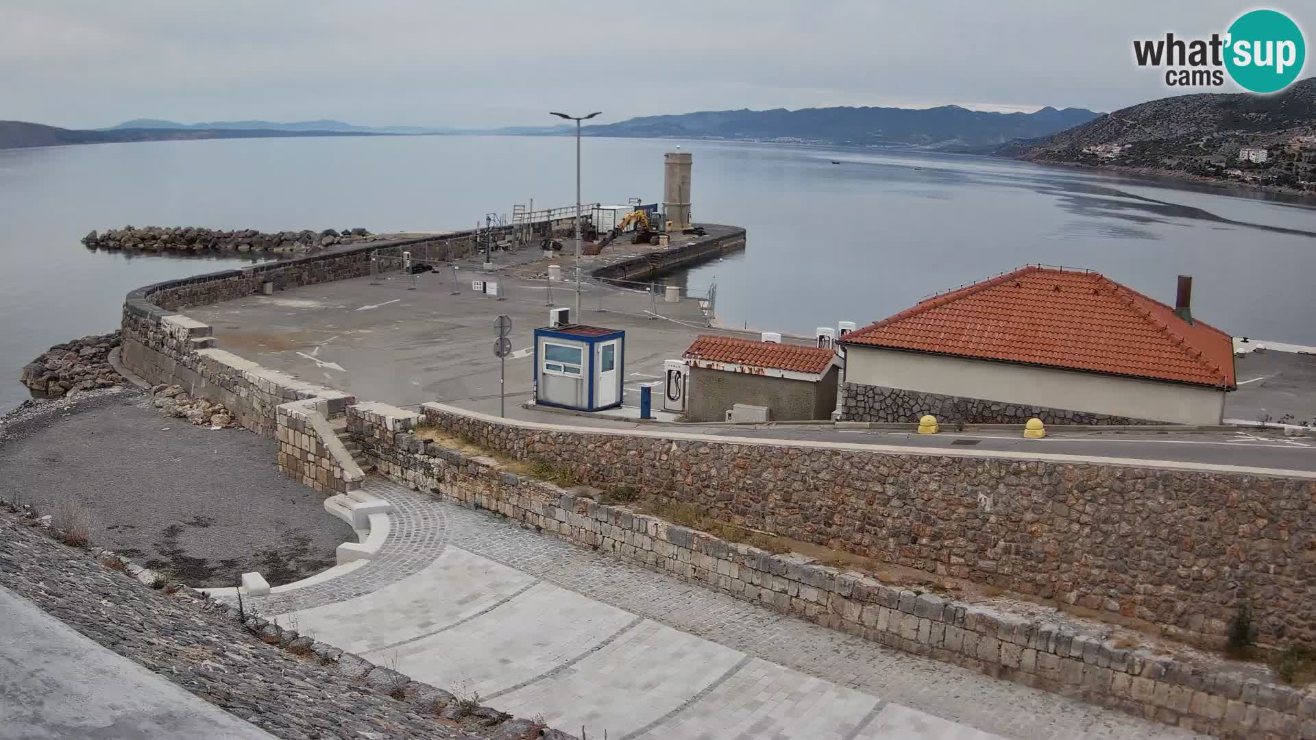 Webcam puerto de Senj – Rompeolas y faro en directo