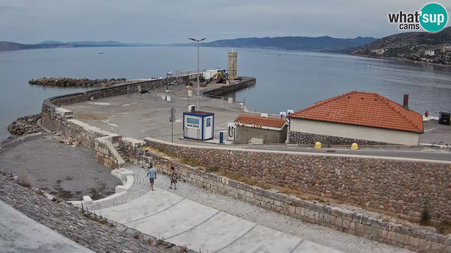Webcam port de Senj – Vue sur la jetée et le phare